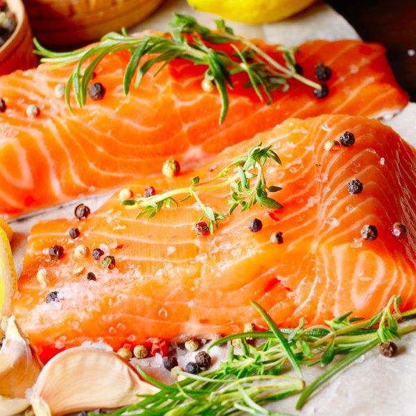frischer Lachs aus Irland, Schottland und Norwegen